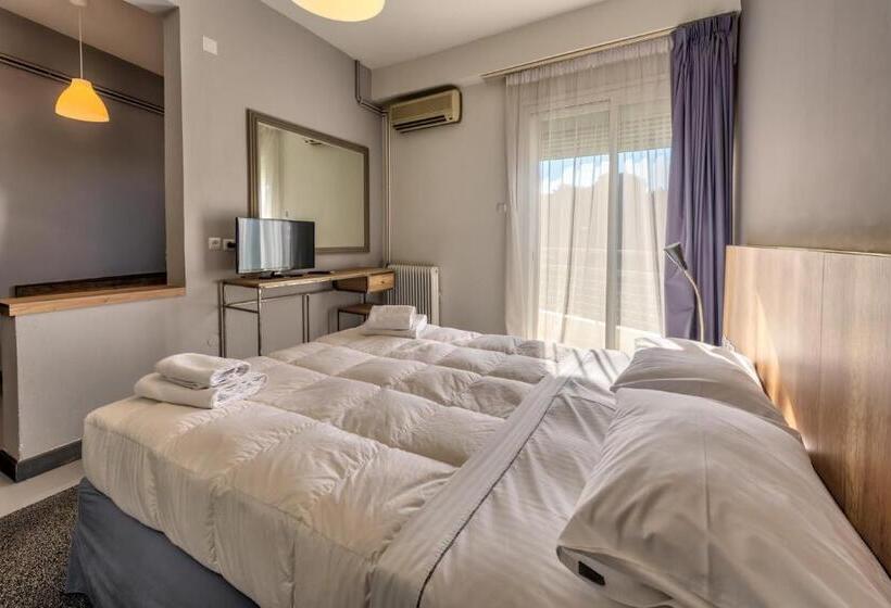 غرفة قياسية ثلاثية, Alexios