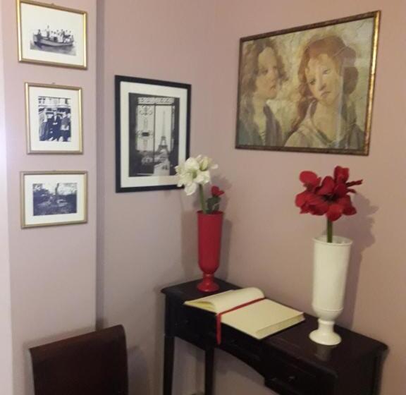 标准单人间, Atlantis