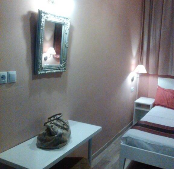 舒适三人间, Atlantis