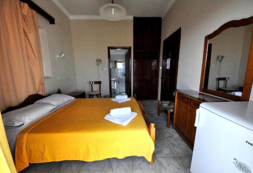 标准间, Bikakis Family Apartments