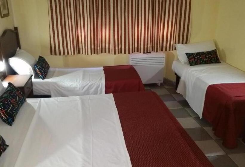 四人标准间, Chopin