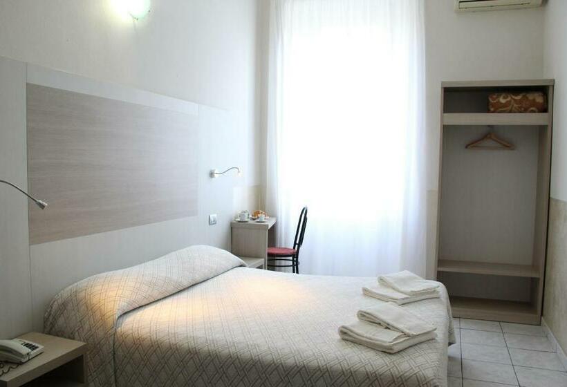 标准间, Due Giardini