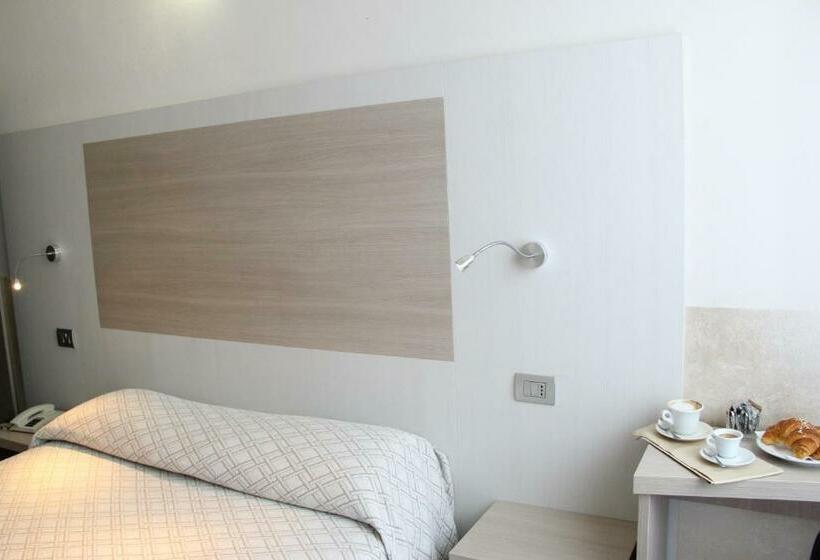 标准间, Due Giardini