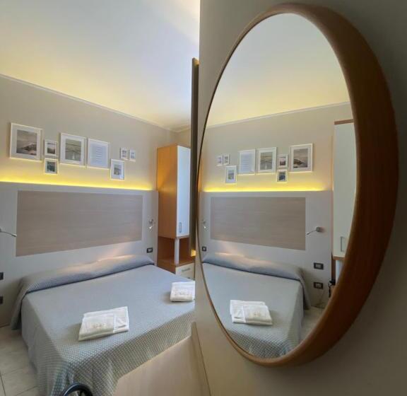 标准间, Due Giardini