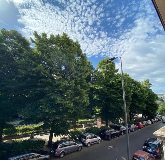 标准间, Due Giardini