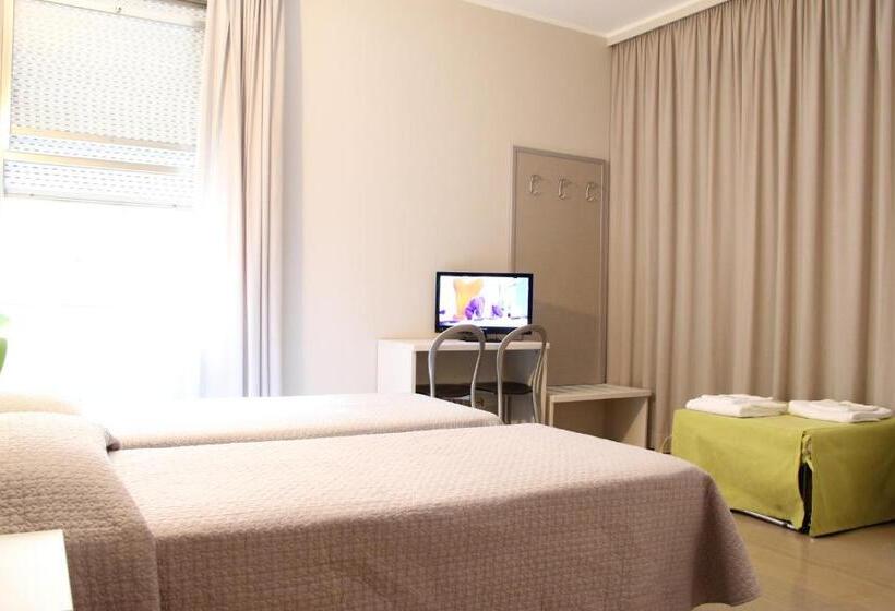 共用浴室的经济型房间, Due Giardini