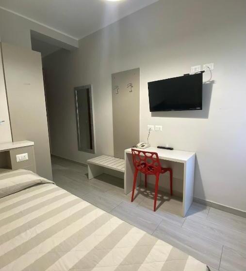 标准单人间, Due Giardini