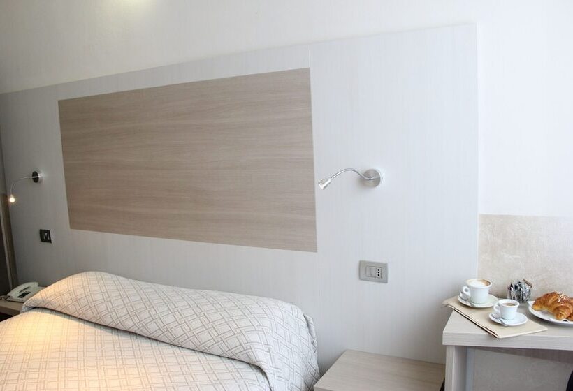 标准间, Due Giardini