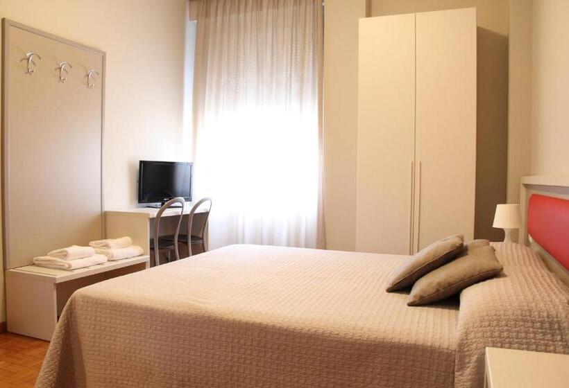 标准间, Due Giardini