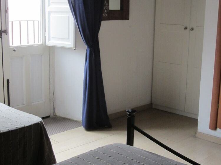 غرفة قياسية ثلاثية, I Vespri