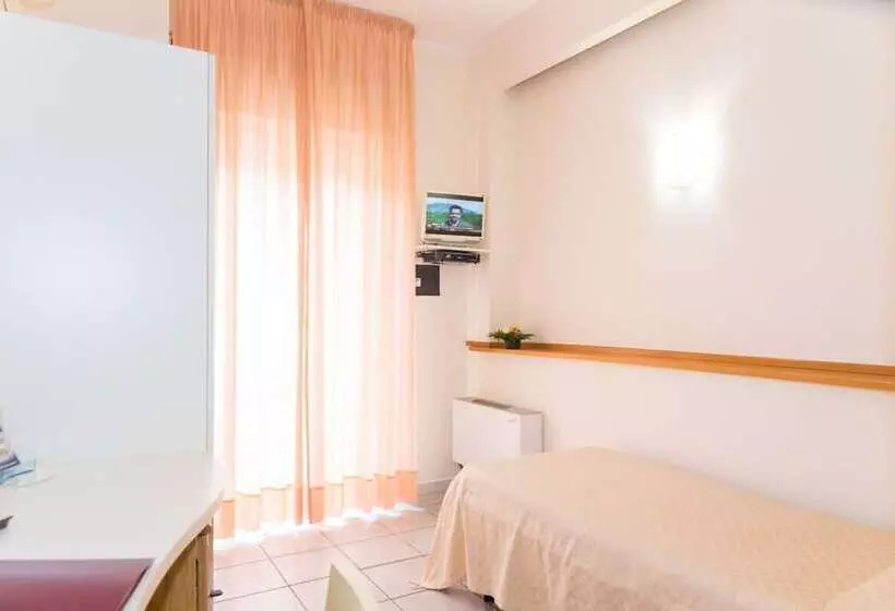Standard Yhden Hengen Huone, Tirreno