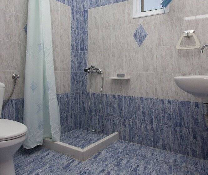 スタンダードトリプルルーム, Villa Pelekanos