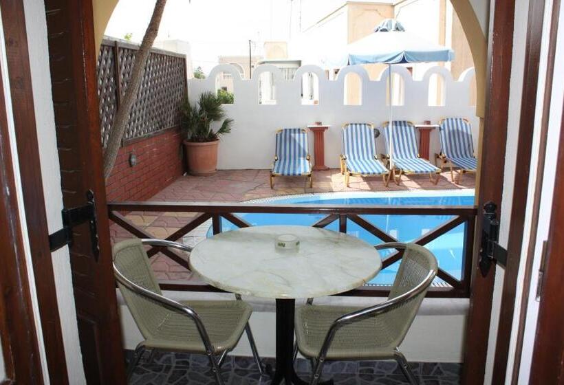 غرفة قياسية ثلاثية, Pension Stella