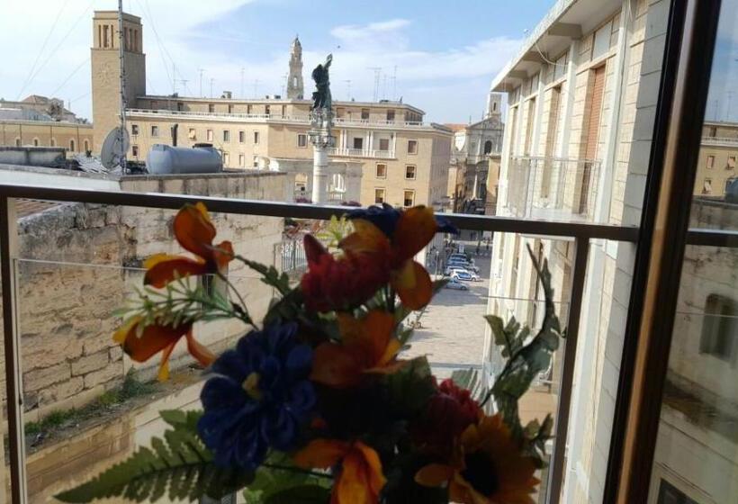 اتاق سوپریور با چشم‌انداز, Sant Oronzo B&b