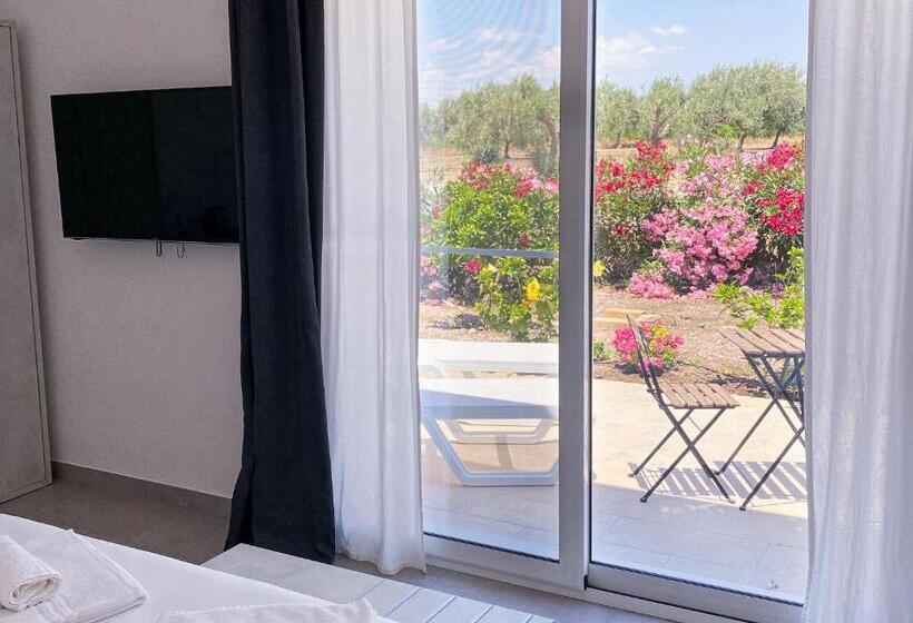 חדר דלוקס, Dimora Calauriia Adults Only