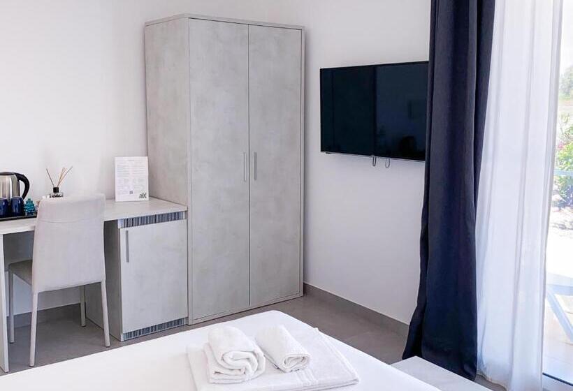 חדר דלוקס, Dimora Calauriia Adults Only