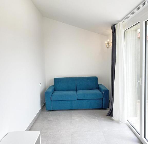 חדר דלוקס לשלושה, Dimora Calauriia Adults Only