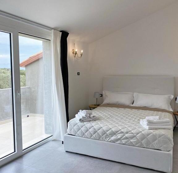 חדר דלוקס לשלושה, Dimora Calauriia Adults Only