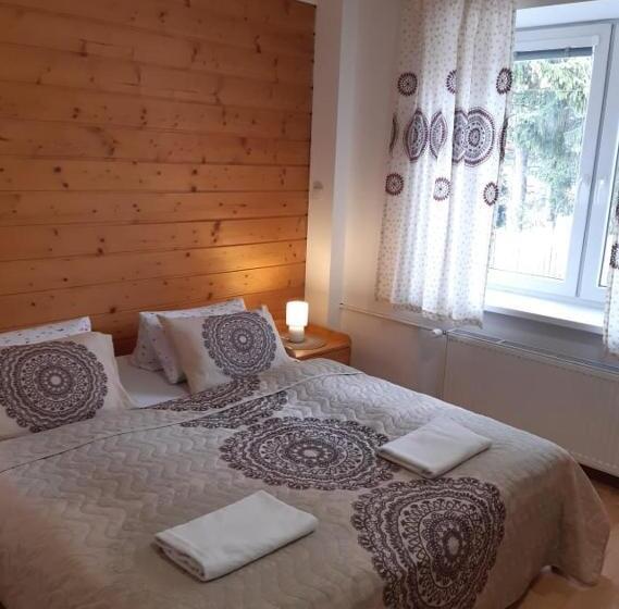 اتاق دوبلکس, Vila Happy