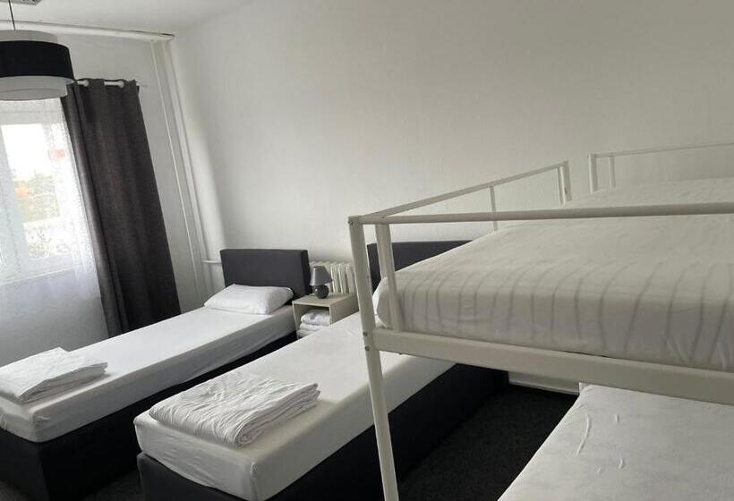 غرفة قياسية ثلاثية, Pension   A2 Rothensee / Magdeburg