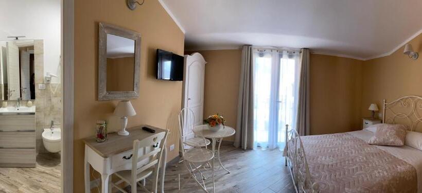 חדר סטנדרט עם מרפסת, La Soffitta Di Emmasofia