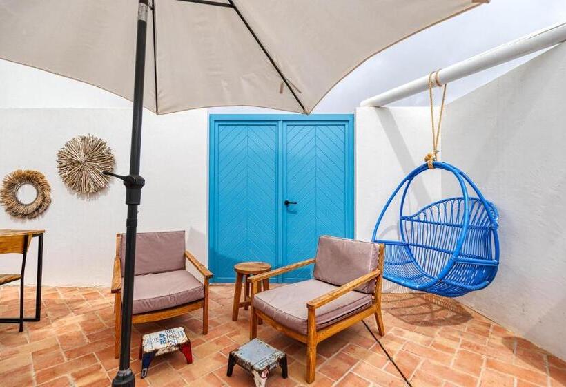 Standard Triple Room with Terrace, Quinta Do Ourives