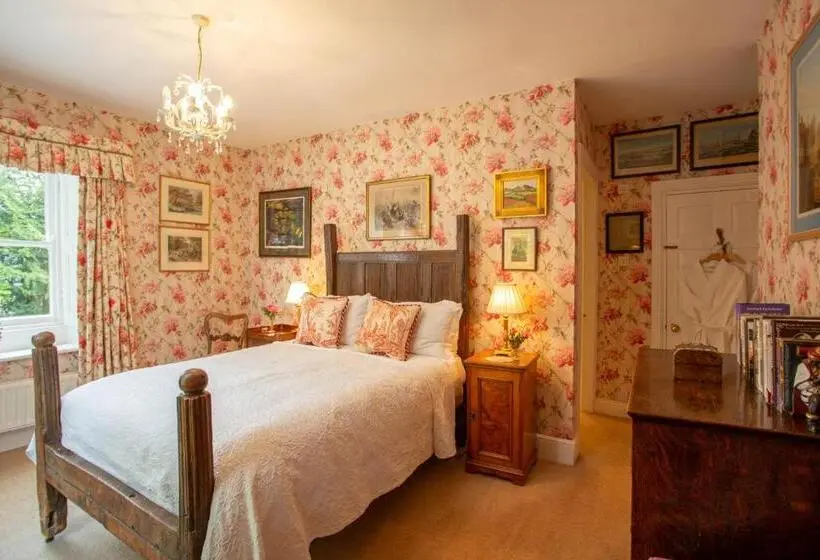 デラックスルーム, Ingram House Bed & Breakfast