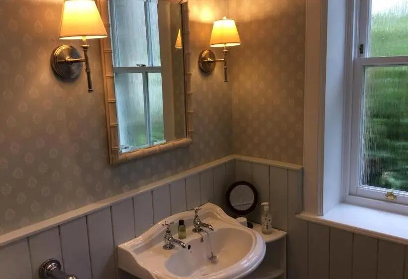 キングサイズベッドのスタンダードルーム, Ingram House Bed & Breakfast