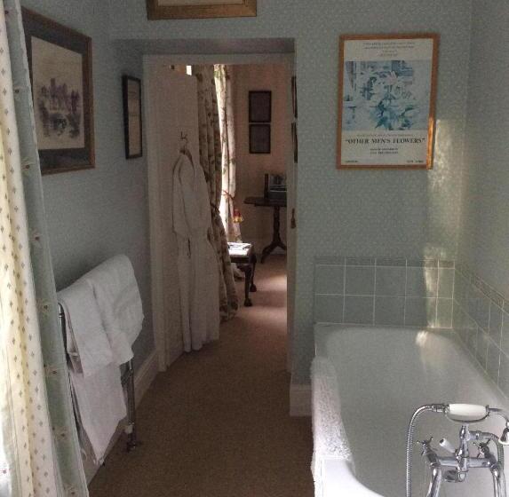 스탠다드 룸 킹사이즈 침대, Ingram House Bed & Breakfast