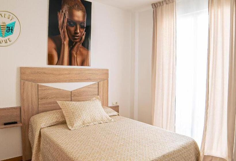 سوئیت جونیور با تراس, Luxury Home Poseidon