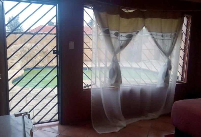 스탠다드 룸 공동 욕실, Fk Guest Inn