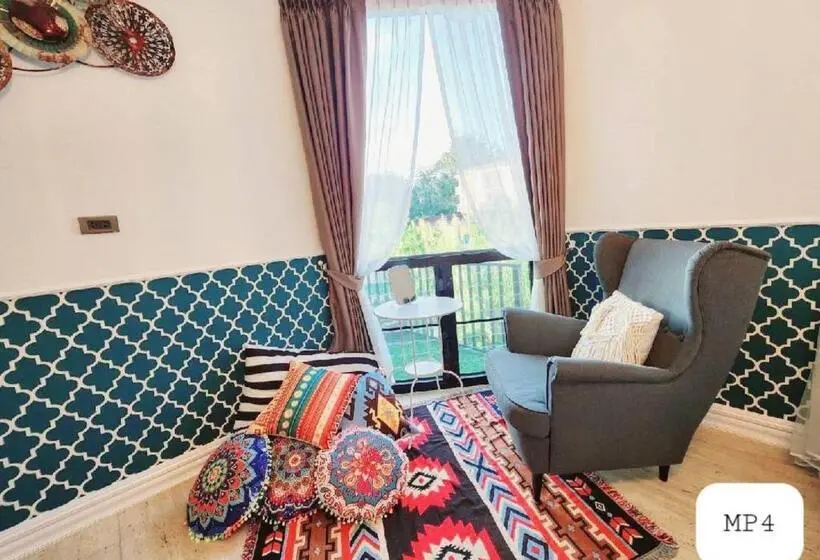 سوییت, Capital O 75422 Million Pillows