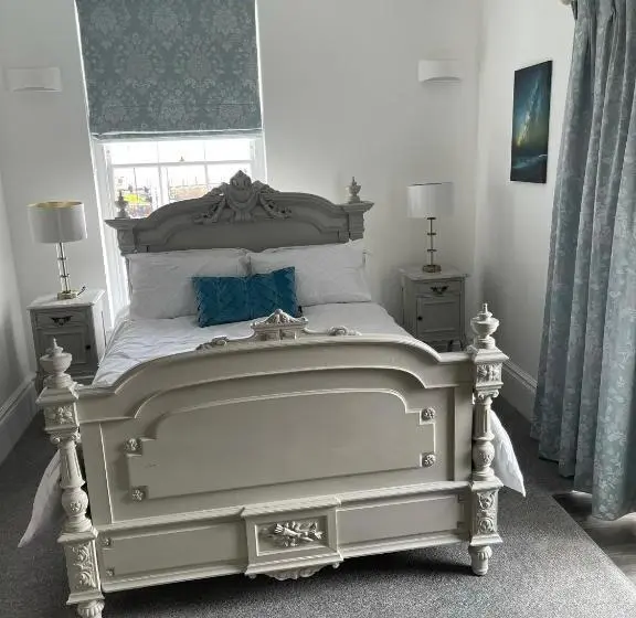 オーシャンビューデラックスルームバルコニー付き, Master Accommodation Suite 2 Sea View With Balcony