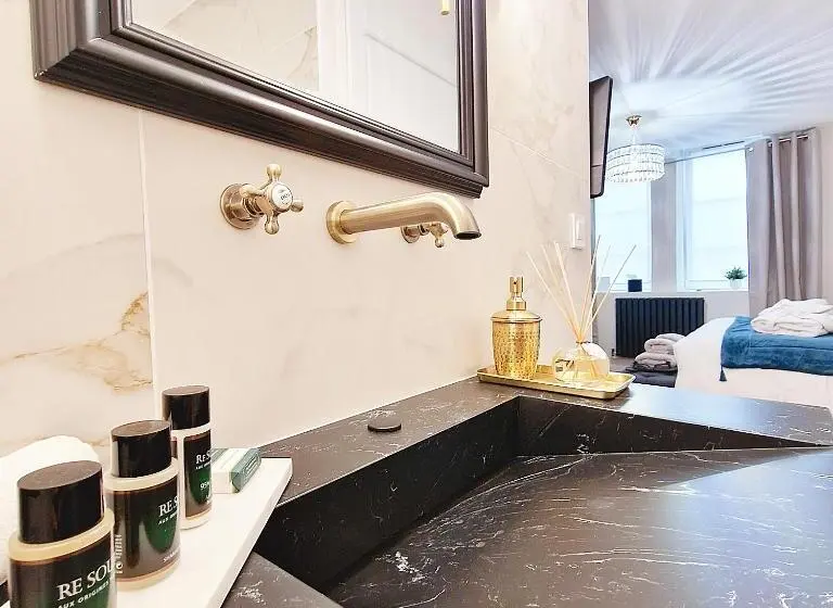 سوئیت با وان آب گرم, La Dolce Vita Spa Privatif