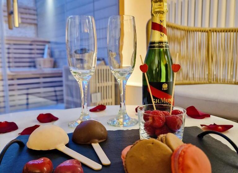 Люкс с гидромассажем, La Dolce Vita Spa Privatif