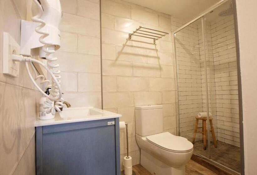 اتاق سوپریور با تخت بزرگ, La Trinidad Córdoba Great Location