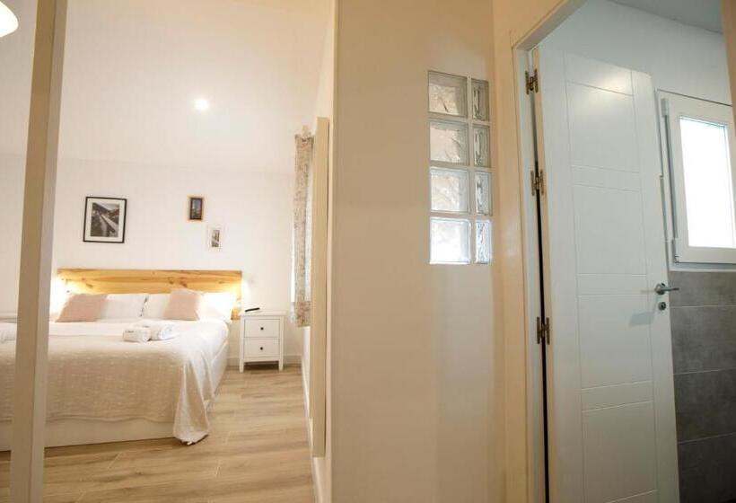 اتاق سوپریور با تخت بزرگ, La Trinidad Córdoba   Great Location