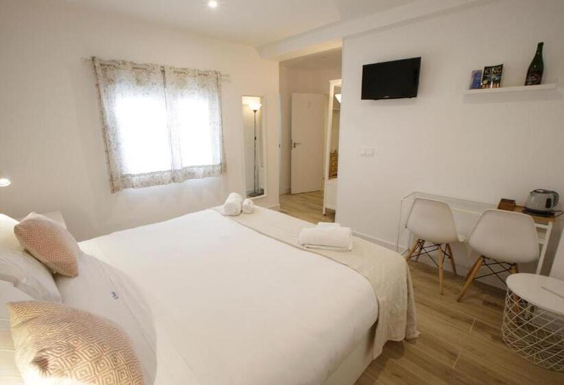 اتاق سوپریور با تخت بزرگ, La Trinidad Córdoba Great Location