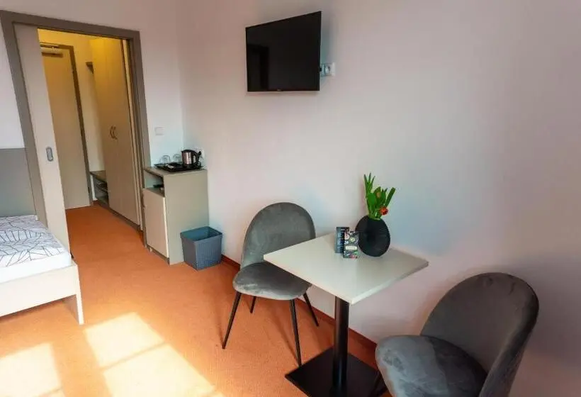 シングルデラックスルーム, Pension Berlin