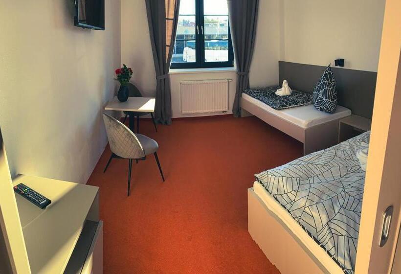 Номер Deluxe, Pension Berlin