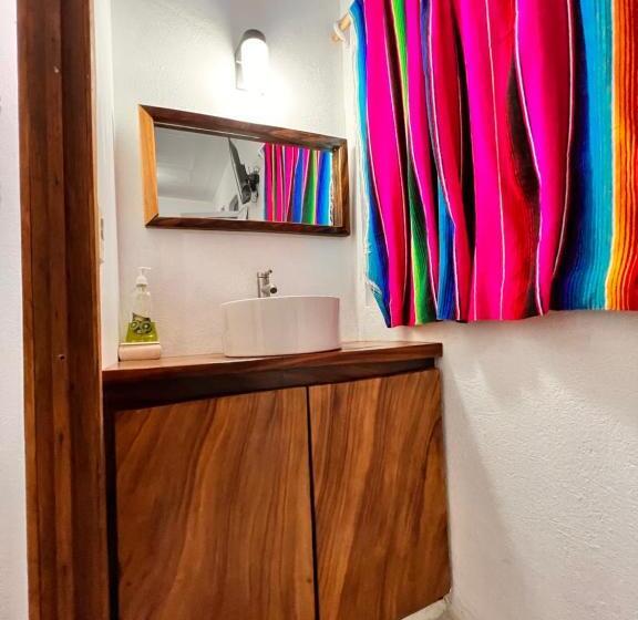 استودیوی استاندارد, Casa Kokoná