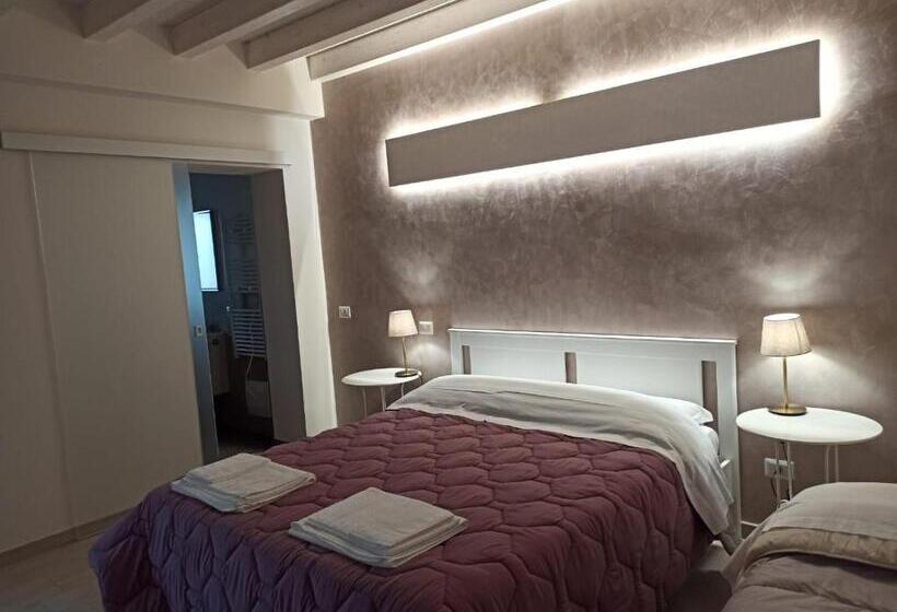 标准间, La Corte Di Emma E Ale