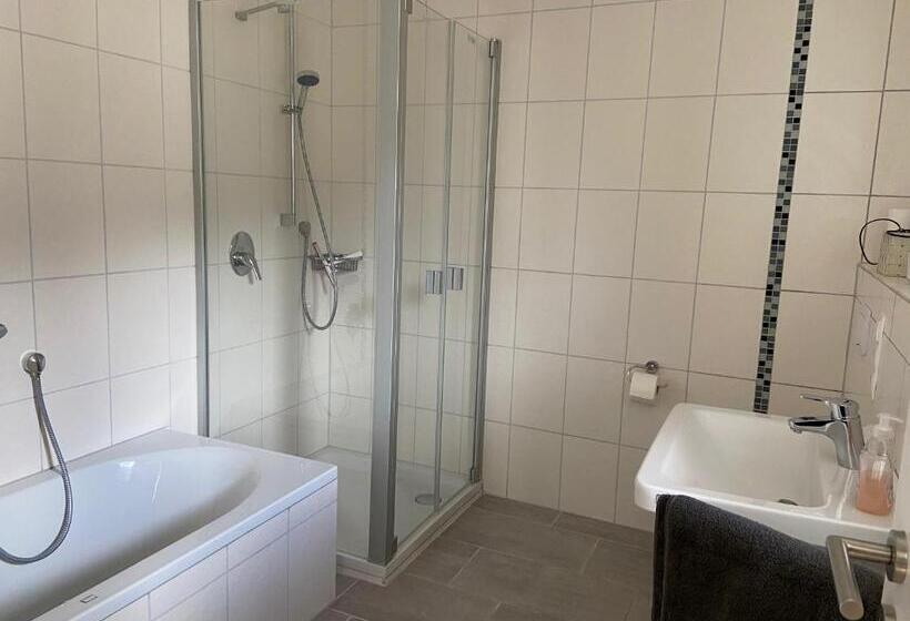 标准间带阳台, Weinquartier Kröv