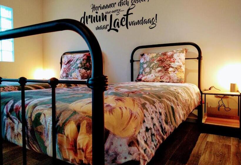 بنجلو قياسى غرفتين نوم, B&b Katoo