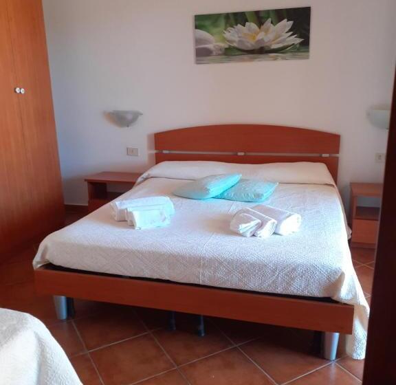 דירת חדר נוף לגינה, Casa Mirice In Residence Con Piscina ,wifi,climatizzatore Vicino Al Mare