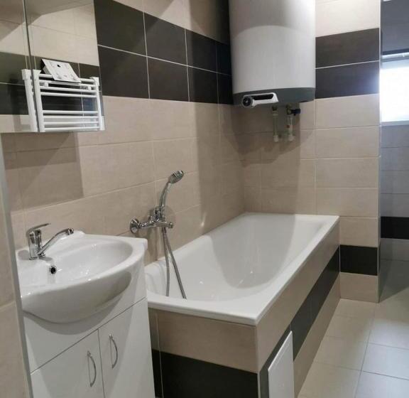 Трехместный Номер Классика, Hostel Rk