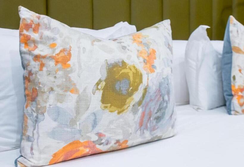 סוויטה נשיאותית, Mgb Hotel At 2ten