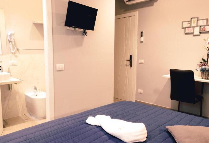 Deluxe Room Mountain View, Affittacamere Orchidea For Tourists And Hesperia Hospital