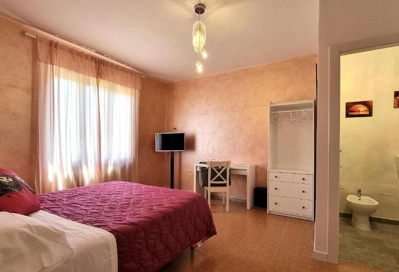 غرفة قياسية, B&b Naturista E Spa Mondoselvaggio