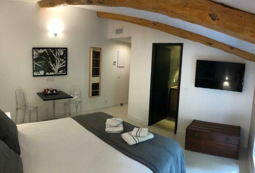 חדר סטנדרט עם מיטת קינג, Domaine De Calypso & Suites   Adult Only